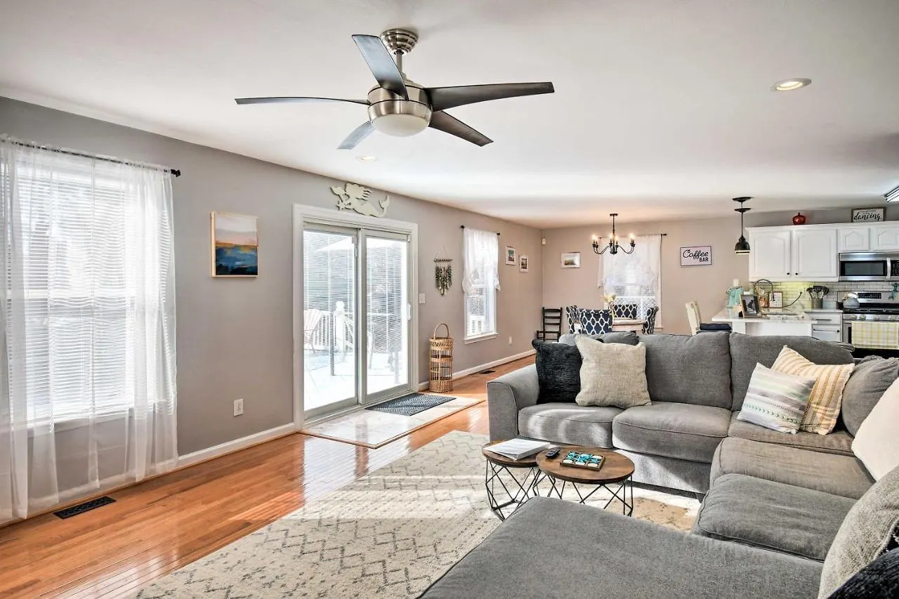Norfolk Beach House Rental With Private Pool! United States