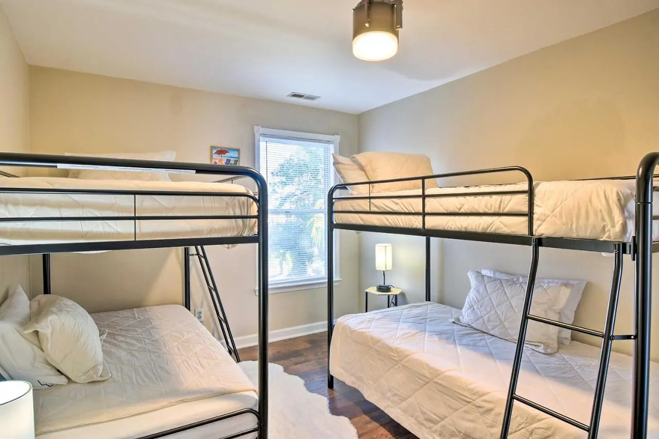 Norfolk Beach House Rental With Private Pool! Holiday home