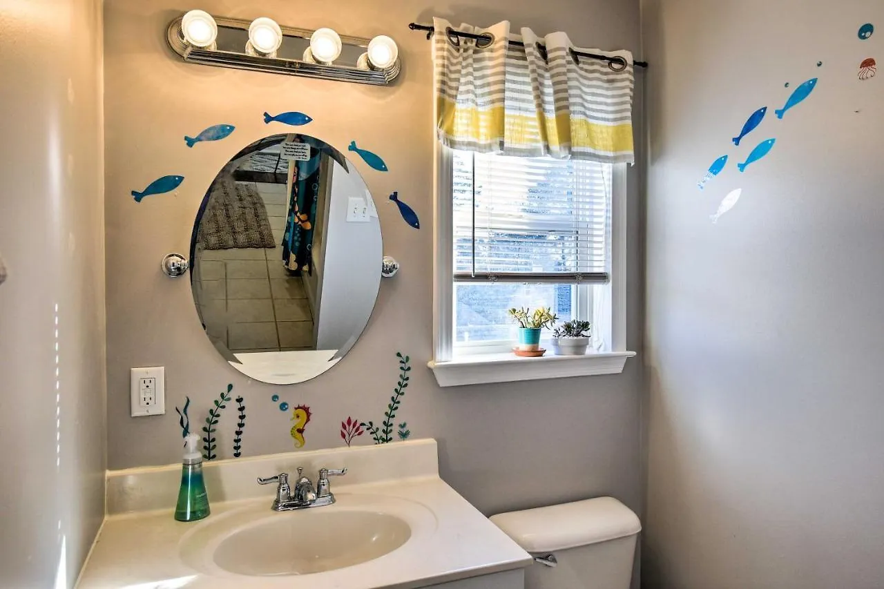 Holiday home Norfolk Beach House Rental With Private Pool!