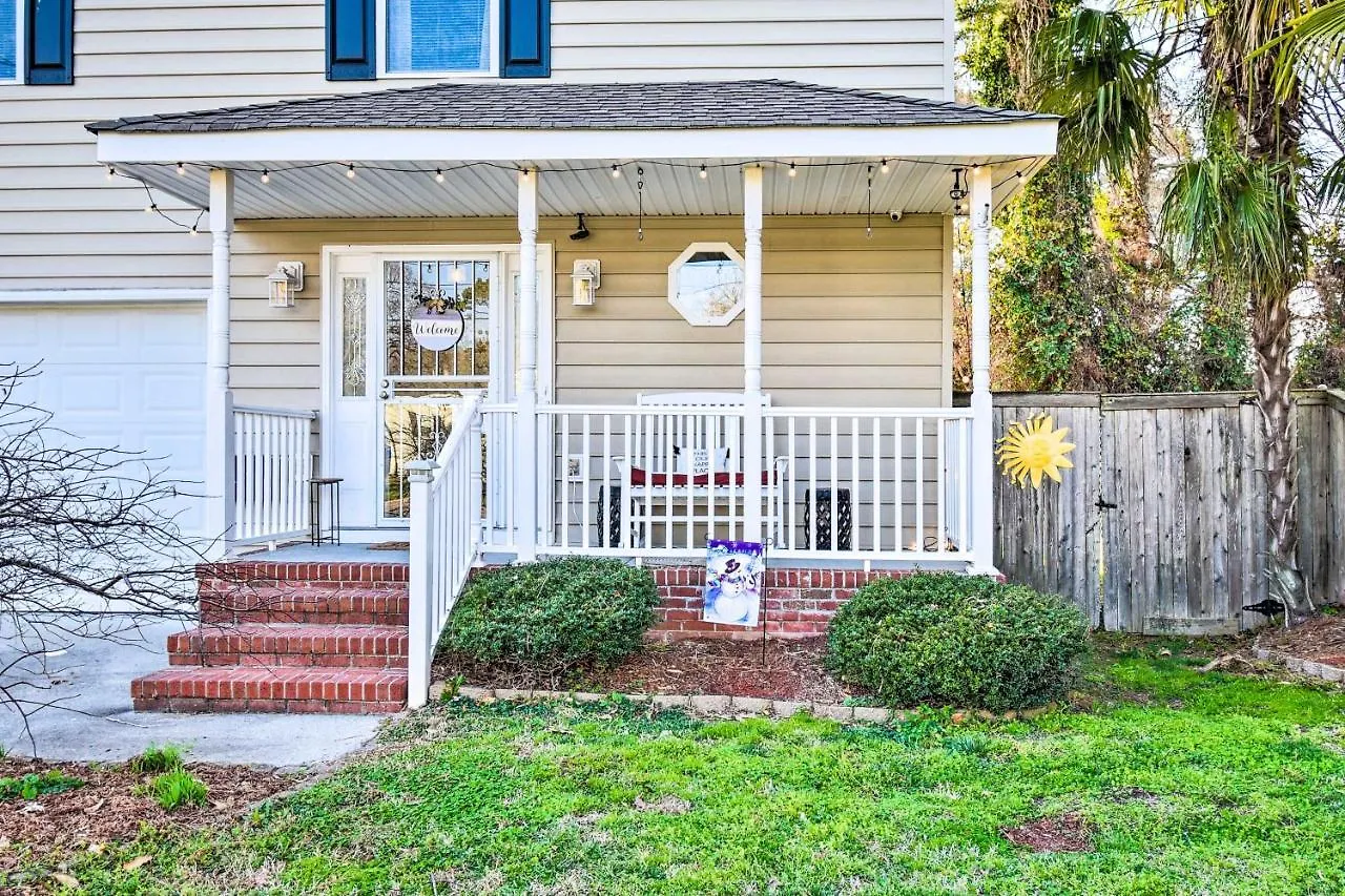 Norfolk Beach House Rental With Private Pool!