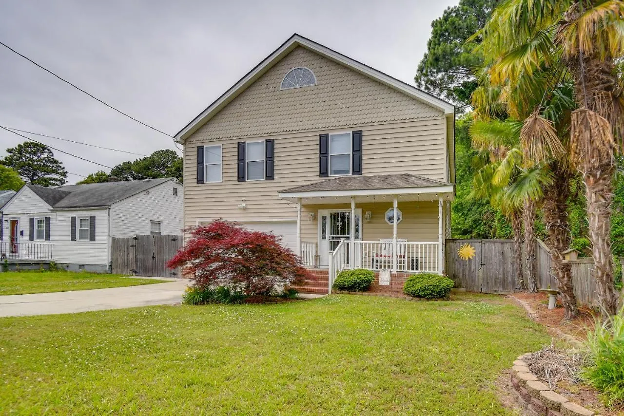 Norfolk Beach House Rental With Private Pool!