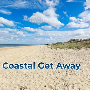 Coastal Getaway At Ocean View Villa