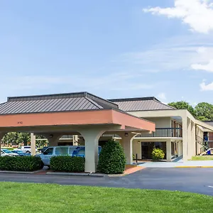 Days By Wyndham Airport Motel