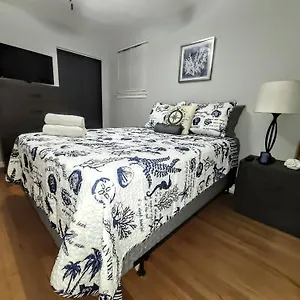 Fantastic 3br Close To Botanical Gardens And Airport Holiday home