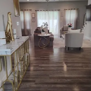 Natasha's Comfort Zone Holiday home
